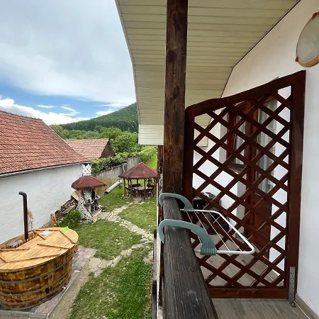 Casa Ariana *